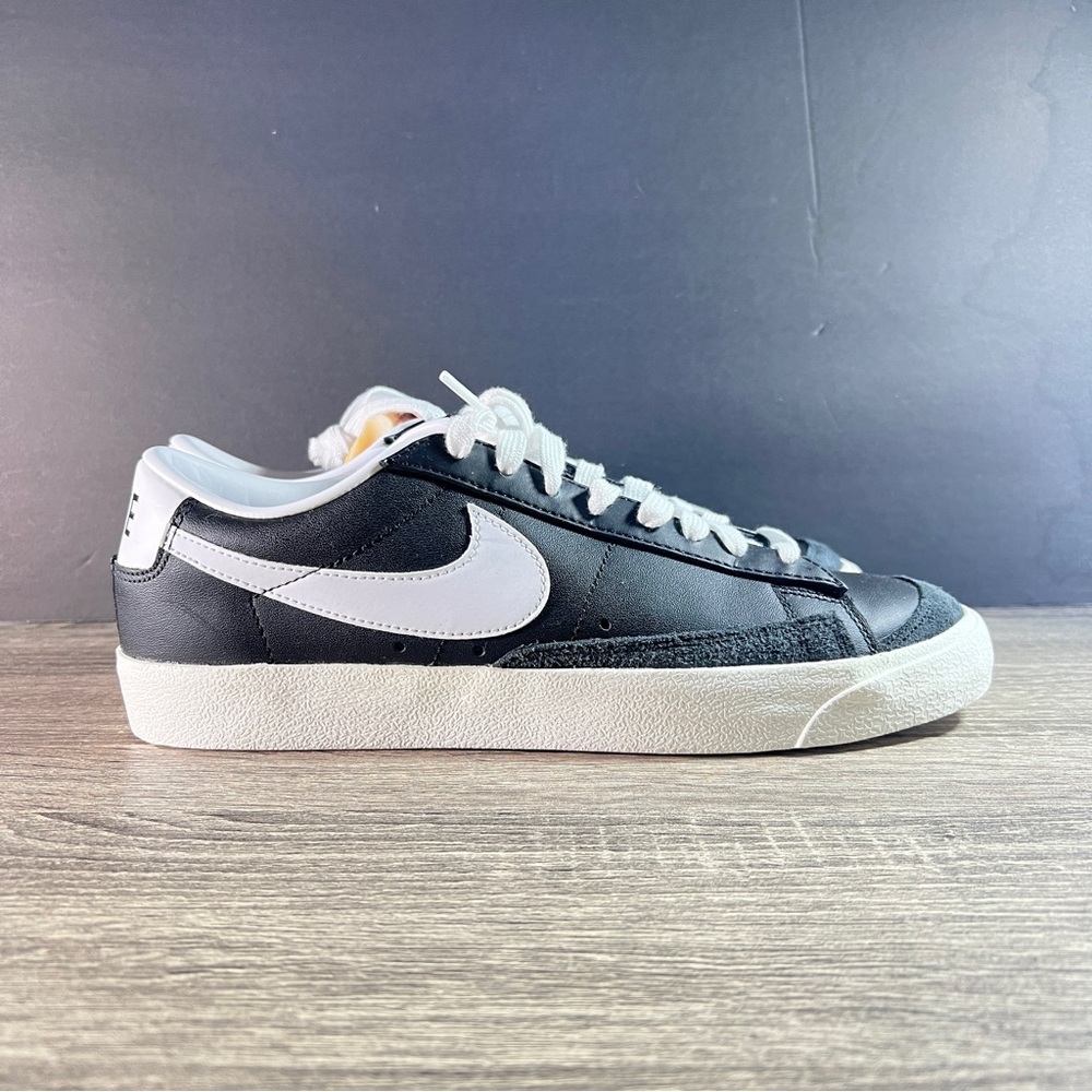 Nike Blazer Low '77 Vintage Black White Men’s Size 10